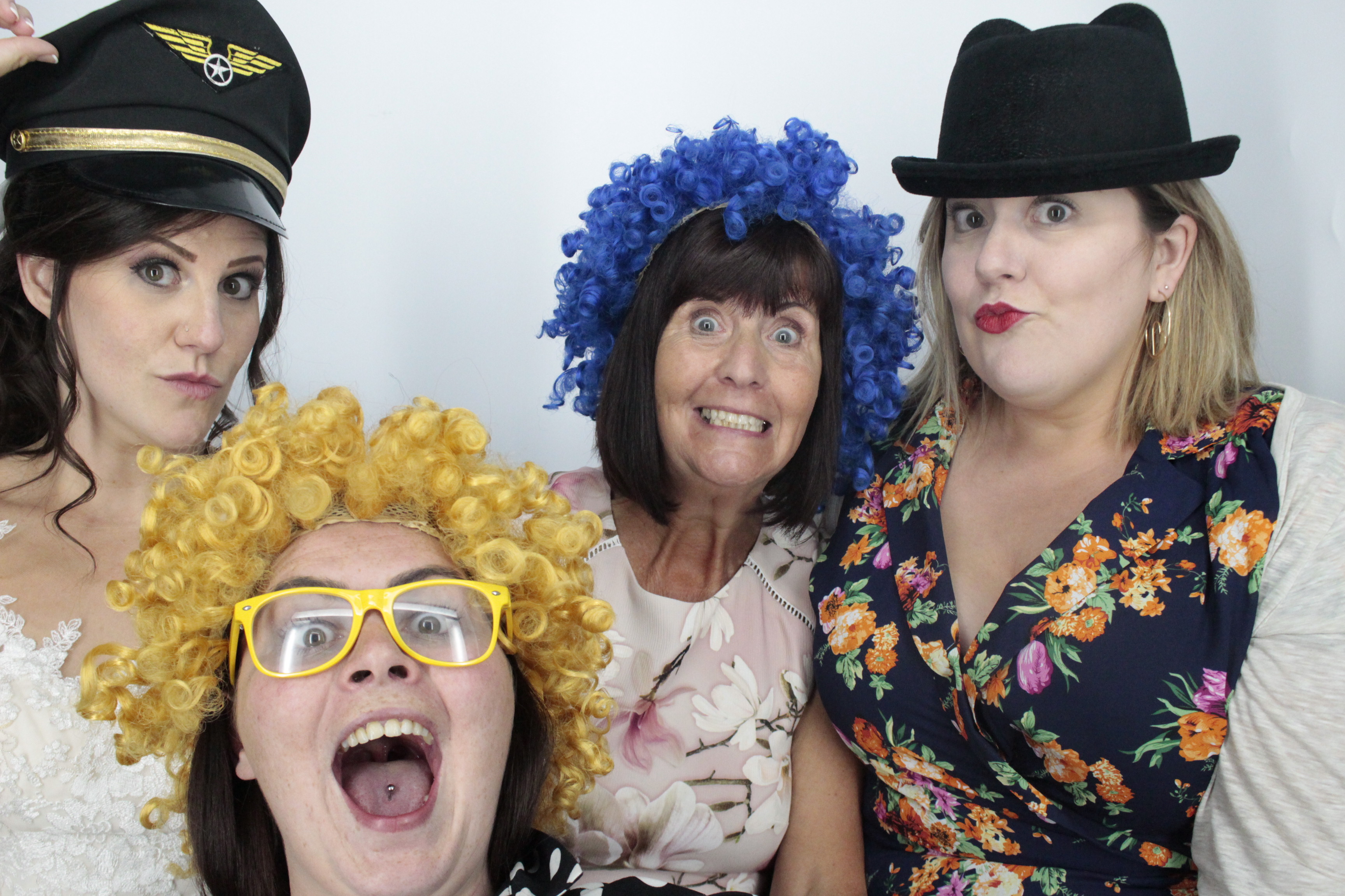 Kim & Andy's Wedding | View more photos from the event at gallery.myphotoboothexperience.co.uk/u/MyPhotoBoothExperienceLtd/Kim-Andys-Wedding